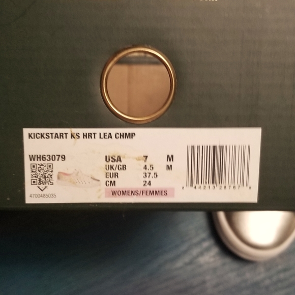 Kate Spade New York Gold Keds Sneakers Hearts brand new unworn - Picture 3 of 6